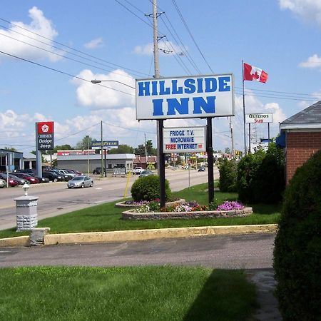 Hillside Inn Пемброк Экстерьер фото